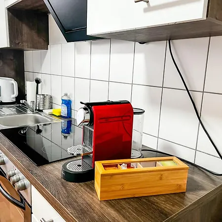 Zentrale Stadtwohnung Mit Kueche - Wifi I Centre With Kitchen *