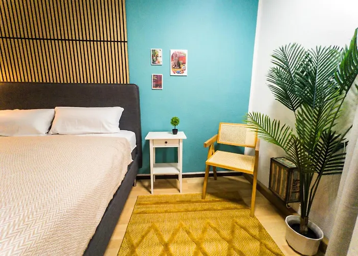 Zentrale Stadtwohnung Mit Kueche - Wifi I Centre With Kitchen