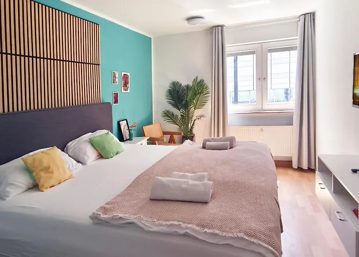 Daire Zentrale Stadtwohnung Mit Kueche - Wifi I Centre With Kitchen Ulm